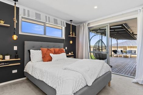 Photo of property in 56 Whakaturou Crescent, Pyes Pa, Tauranga, 3112