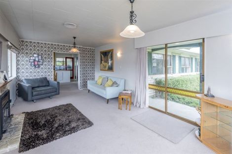 Photo of property in 10 Dee Street, Levin, 5510