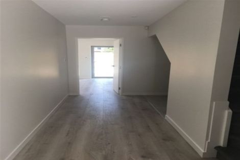 Photo of property in 2 Meritage Lane, Te Atatu South, Auckland, 0610