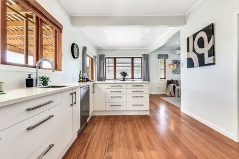 Photo of property in 18 Olwyn Terrace, Dinsdale, Hamilton, 3204