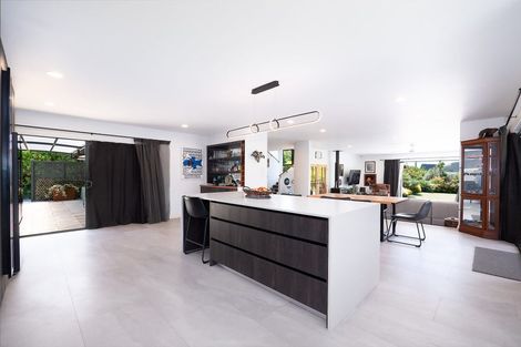 Photo of property in 28 Skudders Beach Road, Kerikeri, 0294