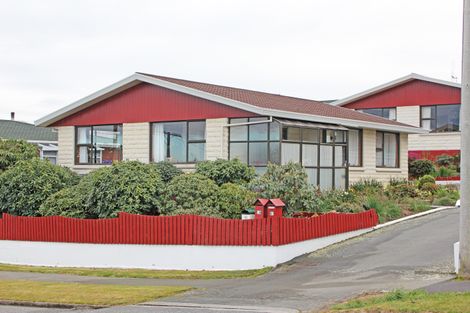 Photo of property in 6a Stuart Street, Holmes Hill, Oamaru, 9401
