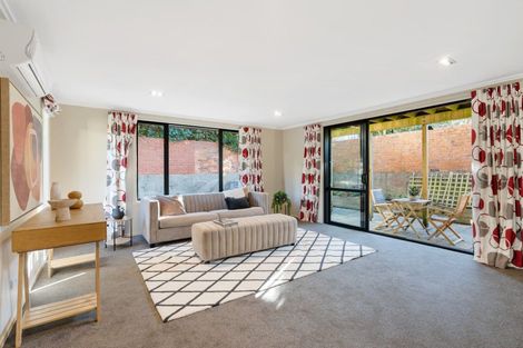 Photo of property in 27 Erin Street, Roslyn, Dunedin, 9010