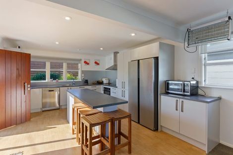 Photo of property in 23 Aorangi Road, Paraparaumu, 5032