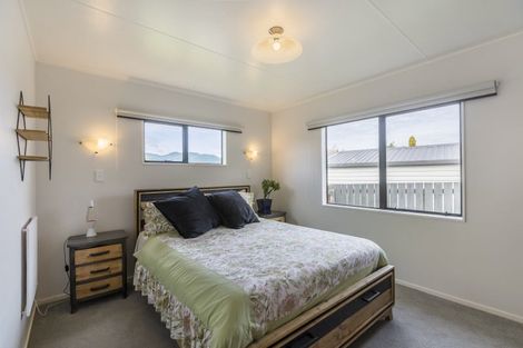 Photo of property in 19 Spackman Crescent, Paraparaumu, 5032