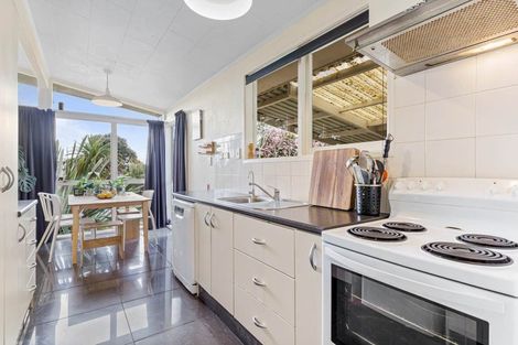 Photo of property in 12 Edgar Pearce Place, Howick, Auckland, 2014