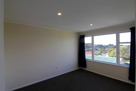 Photo of property in 26 Elizabeth Drive, West Harbour, Auckland, 0618