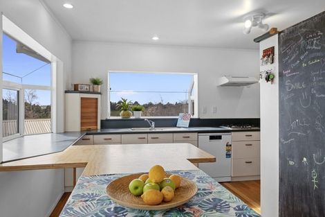 Photo of property in 18 Doralto Road, Frankleigh Park, New Plymouth, 4310