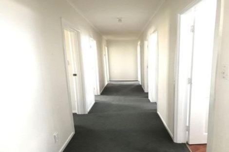 Photo of property in 7 Kiernan Place, Kelston, Auckland, 0602