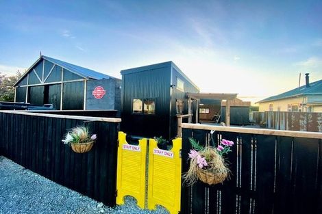 Photo of property in 4 Laura Street, Lumsden, 9730