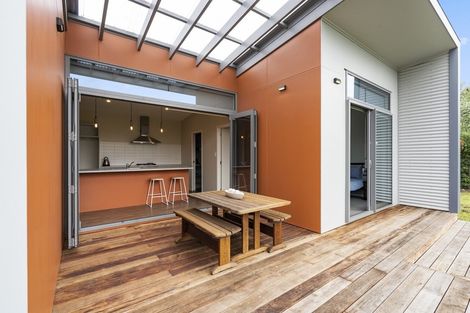 Photo of property in 15a Roberts Street, Martinborough, 5711