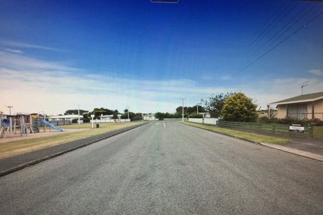 Photo of property in 1 Charles Major Place, Hawera, 4610