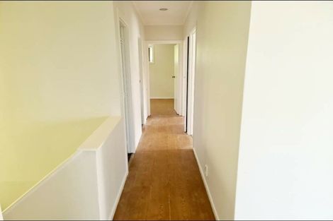 Photo of property in 15 Noeleen Street, Glenfield, Auckland, 0629