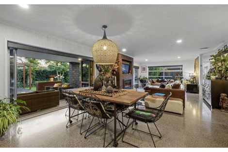 Photo of property in 10 Cooke Farm Grove, Waiwhakaiho, New Plymouth, 4312