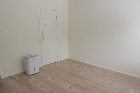 Photo of property in 164 Sunset Road, Unsworth Heights, Auckland, 0632