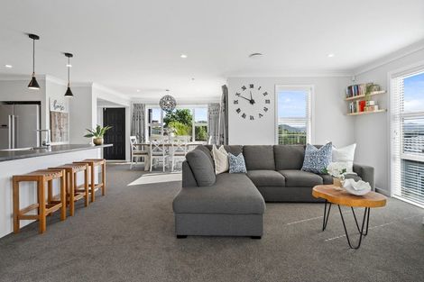 Photo of property in 156 Endeavour Drive, Whitby, Porirua, 5024