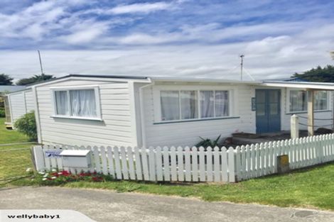 Photo of property in 171 Seabury Avenue, Foxton Beach, Foxton, 4815