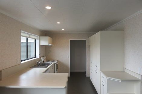 Photo of property in 12a Somerset Crescent, Highbury, Palmerston North, 4412