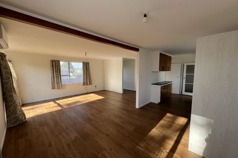 Photo of property in 4 Elvira Place, Ranui, Auckland, 0612