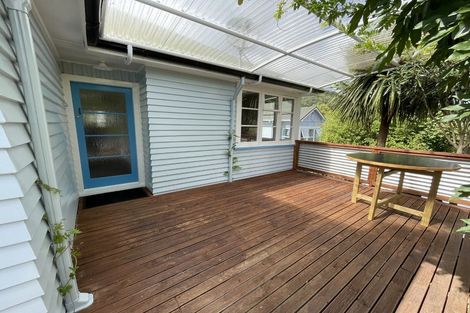 Photo of property in 146 Waikawa Road, Picton, 7220