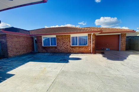 Photo of property in 3/53 Robert Skelton Place, Clendon Park, Auckland, 2103