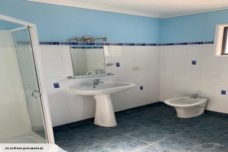 Photo of property in 83 Ferry Parade, Herald Island, Auckland, 0618