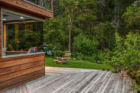 Photo of property in 70 Scott Road, Stanmore Bay, Whangaparaoa, 0932