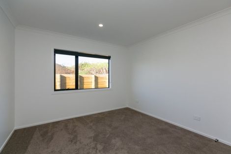 Photo of property in 3f Honeyfield Drive, Whalers Gate, New Plymouth, 4310