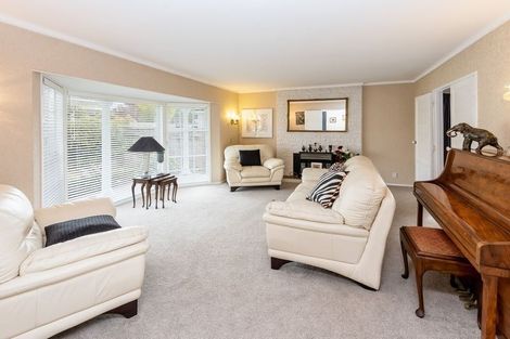 Photo of property in 3 Wilbur Place, Pakuranga Heights, Auckland, 2010