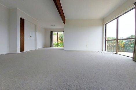 Photo of property in 2/14 Bramley Drive, Farm Cove, Auckland, 2012