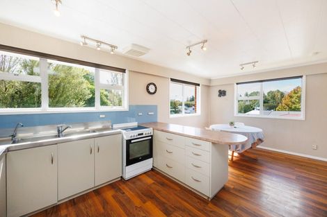 Photo of property in 1b Ruamahanga Crescent, Terrace End, Palmerston North, 4410