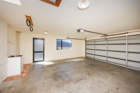 Photo of property in 92 Parnell Heights, Kelvin Grove, Palmerston North, 4414