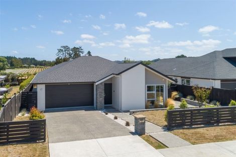 Photo of property in 12 Walter Ruddock Avenue, Kumeu, 0810