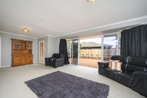 Photo of property in 23 Humphries Place, Awapuni, Palmerston North, 4412