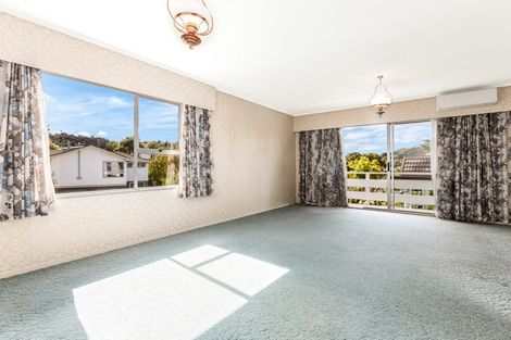 Photo of property in 1 Fathom Lane, Whitby, Porirua, 5024