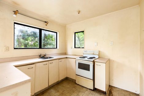Photo of property in 59 Opanuku Road, Henderson Valley, Auckland, 0612