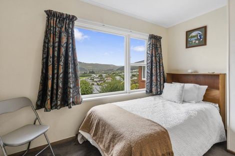 Photo of property in 40 Saint Johns Terrace, Tawa, Wellington, 5028