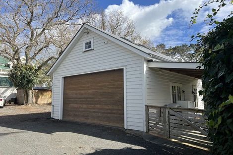 Photo of property in 19 Lake Road, Devonport, Auckland, 0624