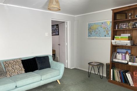 Photo of property in 25 Routley Drive, Glen Eden, Auckland, 0602