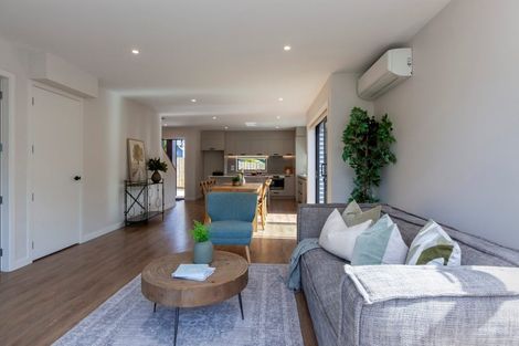 Photo of property in 77 Amohia Street, Paraparaumu, 5032