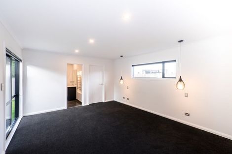 Photo of property in 1 Tower Place, Fitzherbert, Palmerston North, 4410