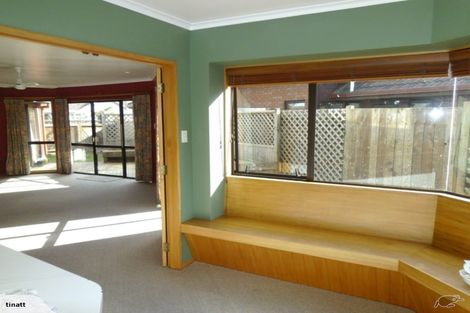 Photo of property in 3 Pahiatua Street, Hokowhitu, Palmerston North, 4410
