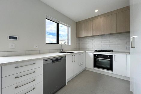 Photo of property in 4 Nuku Place, Manurewa, Auckland, 2102