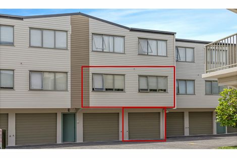 Photo of property in The Haven, 10/120 Beach Haven Road, Beach Haven, Auckland, 0626