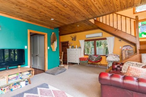 Photo of property in 36 Paturoa Road, Titirangi, Auckland, 0604