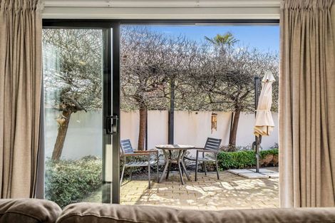 Photo of property in 3/48 Mcfaddens Road, St Albans, Christchurch, 8052