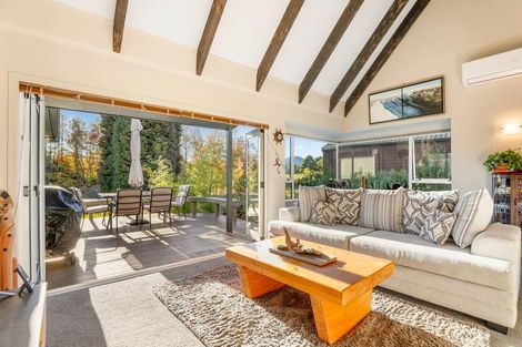 Photo of property in 68 Kinloch Road, Kinloch, Taupo, 3377