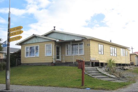 Photo of property in 34 Reid Street, Blaketown, Greymouth, 7805