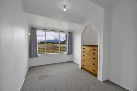 Photo of property in 124 Kahouri Road, Midhirst, Stratford, 4394