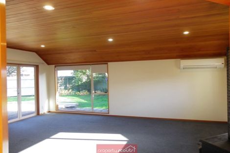 Photo of property in 33 Veitches Road, Casebrook, Christchurch, 8051